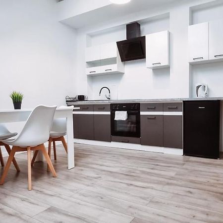 Sunny Apartment 8 Краків Екстер'єр фото